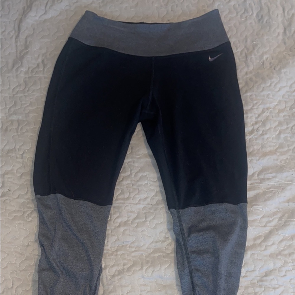 Nike black and grey active leggings